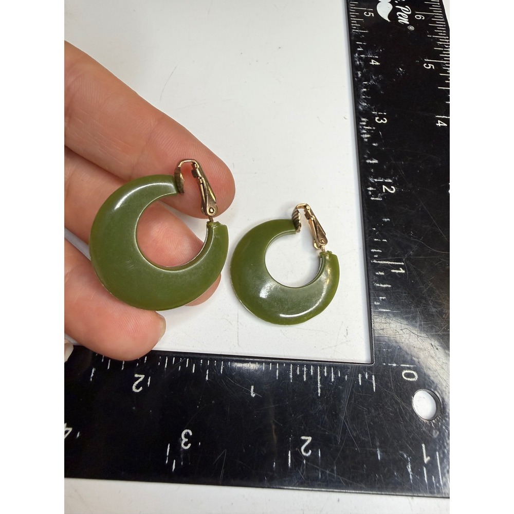 Vintage Olive Green Crescent Hoop Clip On Earrings Gold Tone Mid Century Modern